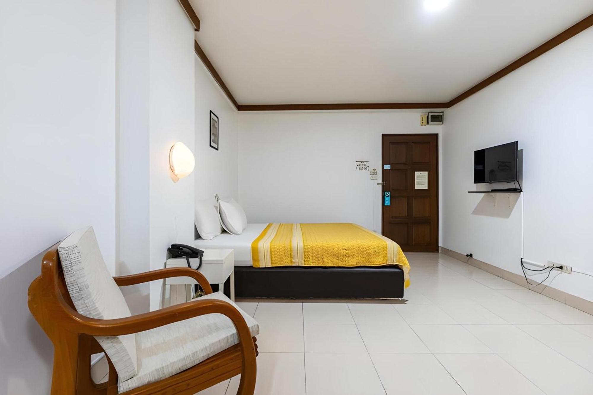 Collection O Howard Square Boutique Hotel Banguecoque Exterior foto